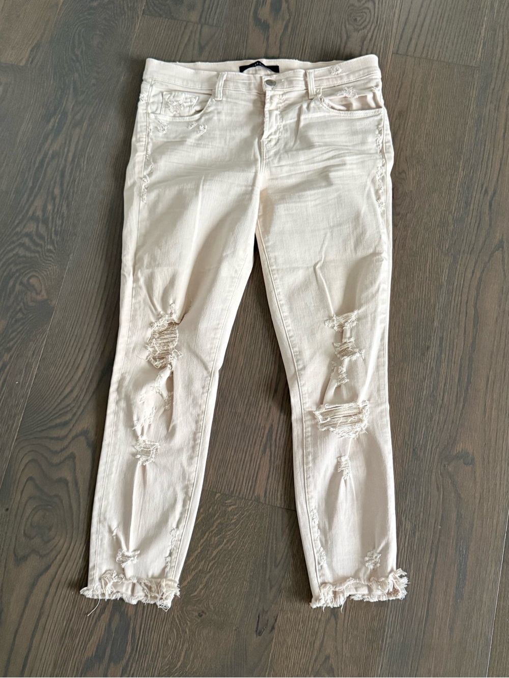 Women’s Distressed Skinny Jeans - Casual Ripped Design